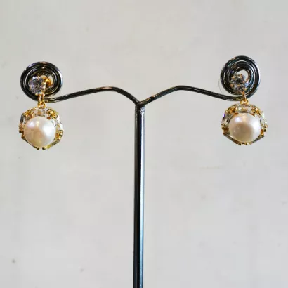 Glorious Pearl Earrings